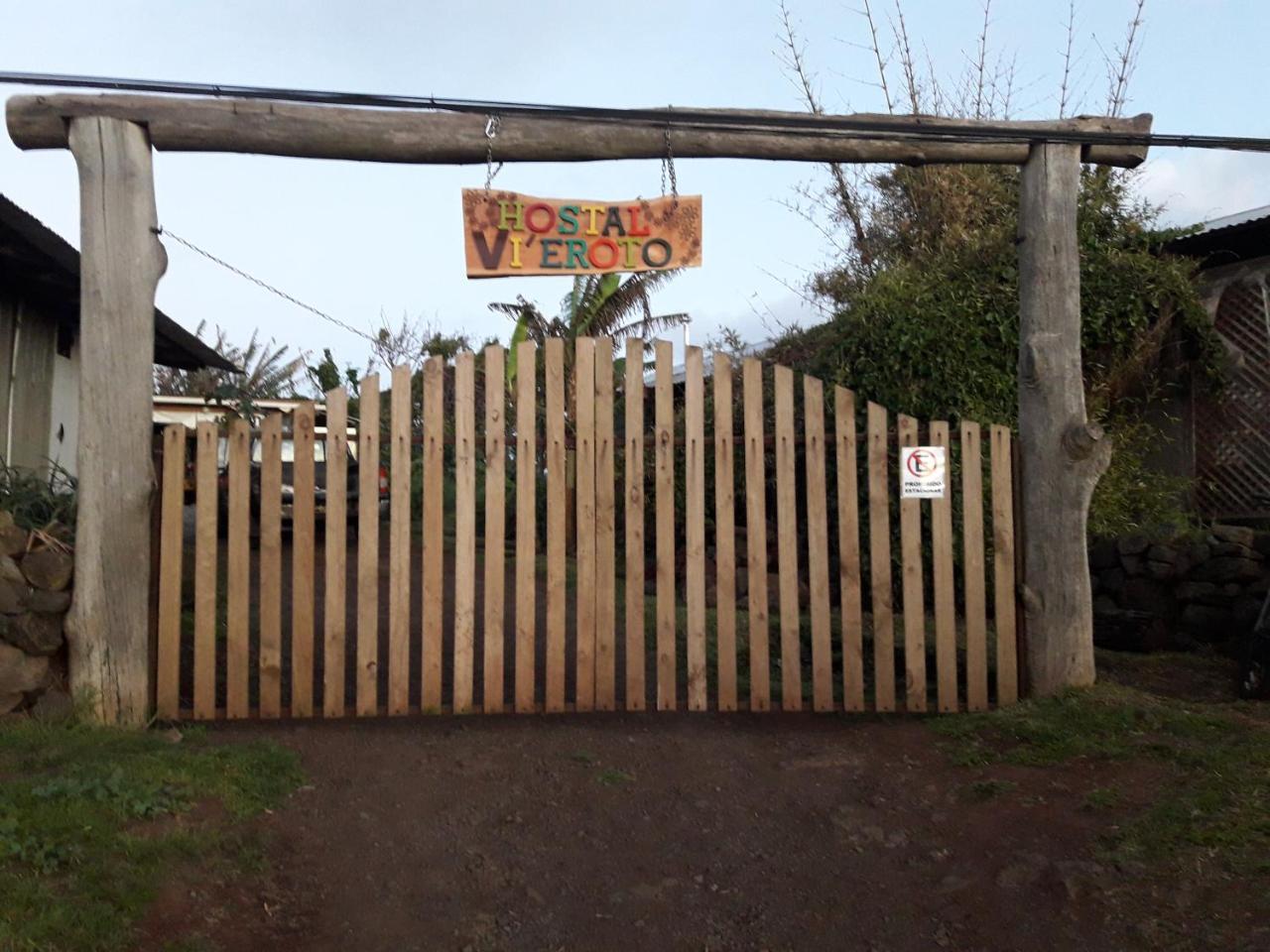 Hostal Vieroto Hanga Roa Exterior foto